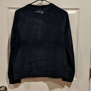 Soft velvet crew neck